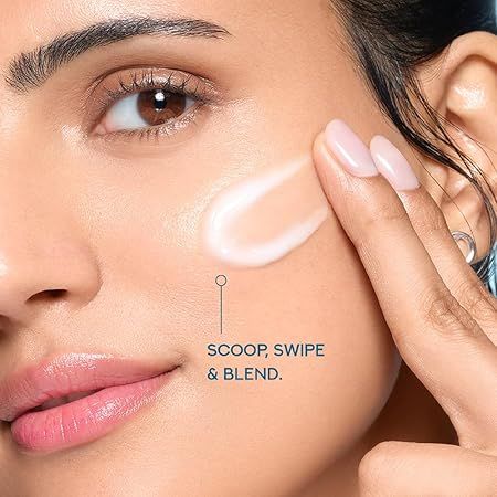 Pond's%20Super%20Light%20Gel%20Oil%20Free%20Moisturiser%20With%20Hyaluronic%20Acid%20+%20Vitamin%20E%20-%2050ml%20-%20Image%207