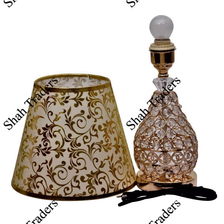 Modern%20Style%20Crystal%20Table%20Lamp%20-%20Decorative%20Lamp%20for%20Living%20Room%20Bedroom%20-%20Add%20Elegance%20to%20Your%20Space%20-%20Elegant%20Sparkling%20Glamorous%20-%20Image%203