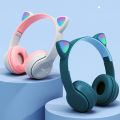 P47M Wireless Headphone Flash Light Cute Cat Ear with Mic Control LED Stereo Music Helmet Phone Bluetooth Headset with Box.. 