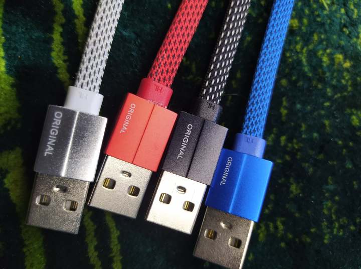 First%20Charging%20Support%20Type-C%20Short%20Cable%20-%20Image%205