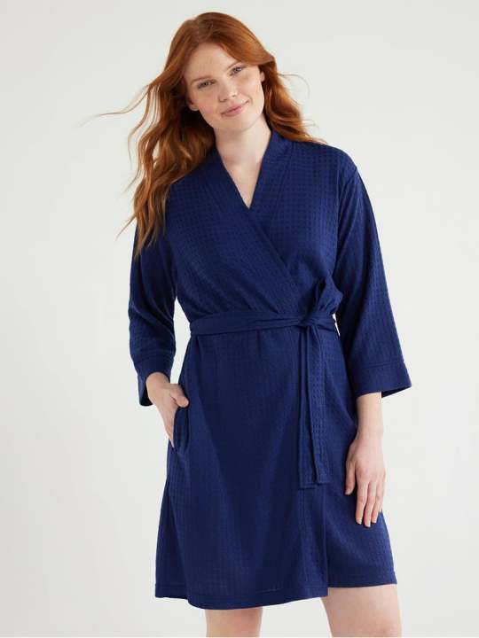 Premium%20Cotton%20Waffle%20Bathrobe%20%E2%80%93%20Lightweight%20Knee-Length%20Spa%20Robe%20-%20Image%205
