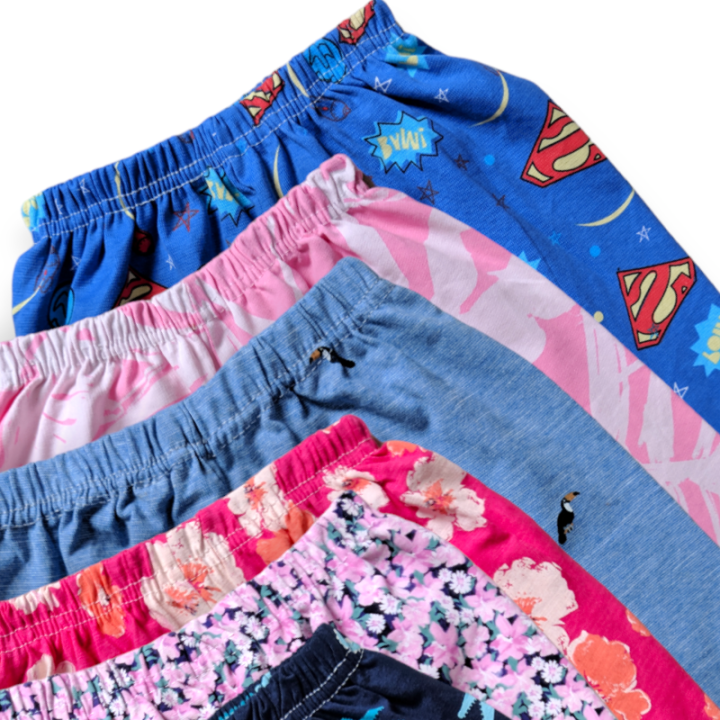 8%20PCS%20Cotton%20Printed%20Half%20Pants%20for%20Baby%20Girls-%20Multicolor%20Combo%20Pack%20-%20Image%203