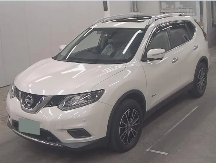 NISSAN%20X-Trail%20Hybrid%202015%20MODE%20PREMIUM%20with%20Sun%20roof%20-%20Image%203