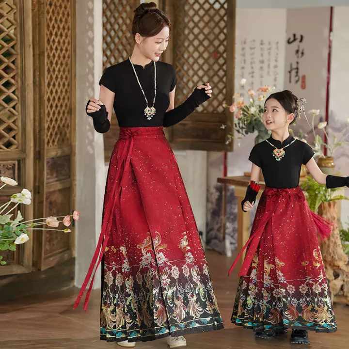 Girls'%20Horse%20Face%20Spring%20Mother%20Daughter%20Parent%20Child%20Tang%20Dress%20Chinese%20Style%20Hanfu%20Skirt%202024%20New%20Children's%20Performance%20Clothing%20-%20Image%203