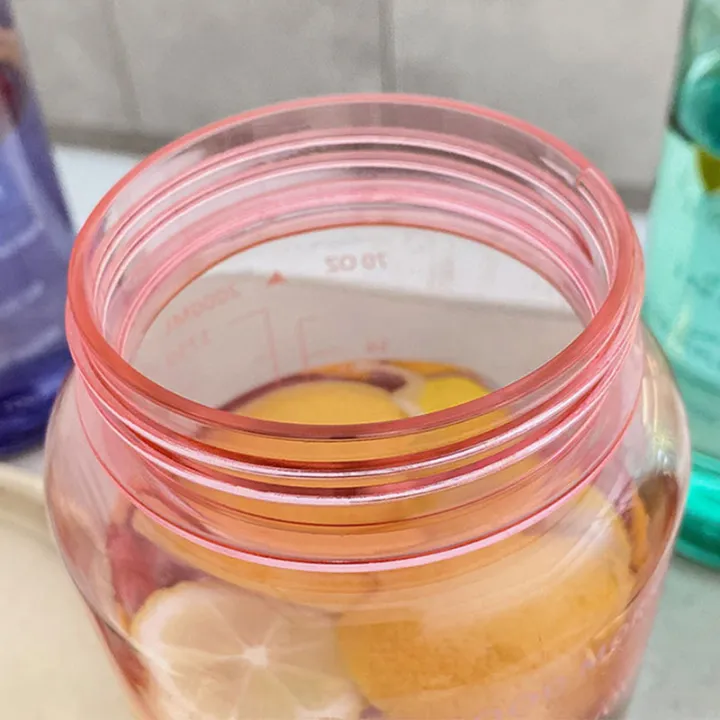 2L%20Portable%20Water%20Bottle%20Large%20Capacity%20Plastic%20Straw%20Water%20Cup%20Drink%20Bottle%20With%20Time%20Marker%20For%20Outdoor%20Sports%20Fitness%20-%20Image%204