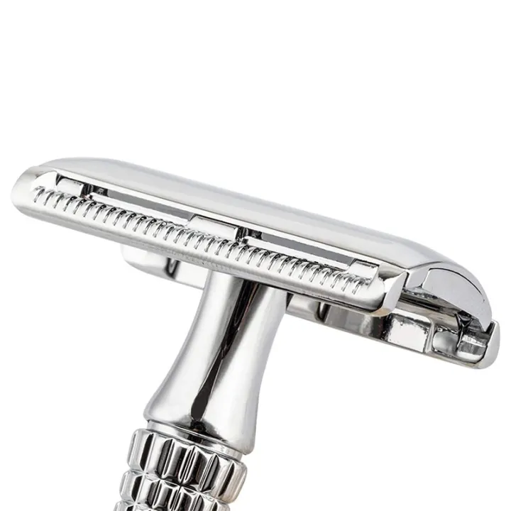 Double%20Edge%20Safety%20Razor%20Wet%20Shaving%20for%20Men%20Women%20with%20Platinum%20Blade%20and%20Mirrored%20Travel%20Case%20-%20Image%205