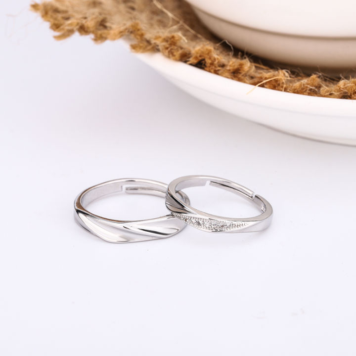 Infinite%20interweaving%20of%20Japanese%20and%20Korean%20couple%20rings,%20light%20luxury%20and%20niche%20design,%20new%20product%20with%20diamond%20striped%20ring%20-%20Image%206