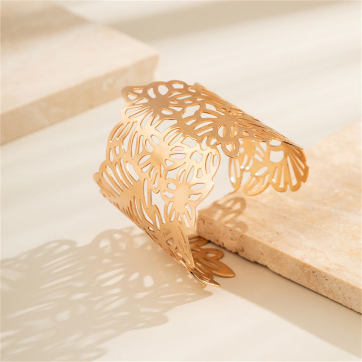 Metal%20Hollow%20Flower%20Leaf%20Bangles%20For%20Women%20Open%20Adjustable%20Wide%20Cuff%20Bracelet%20Party%20Wedding%20Jewelry%20WANNA%20-%20Image%206