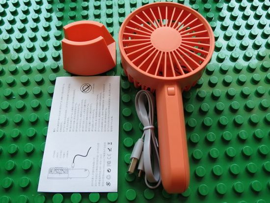 Xiaomi%20VH%20F03%20Portable%20Hand%20Mini%20Fan%20Rechargeable%20-%20Image%202