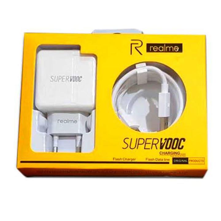 Realme 20 Watt SuperFast QC 3.0 Charger with Micro USB Cable