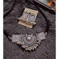Gorgeous metal adjustable Trendy Beautiful Antique silver locket Pendant Necklace for girls,Chain Choker jewellery set with earrings for women.