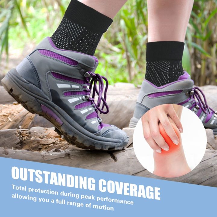 Compression%20Foot%20Sleeves%20Men%20Women%20Compression%20Socks%20with%20Arch%20Heel%20Support%20-%20Image%204