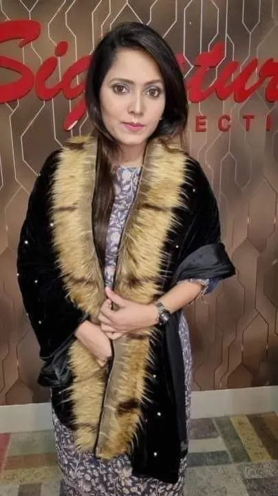New%20Model%20High%20Quality%20Velvet%20Shawl%20&%20Stone%20works,%20Comfortable%20Soft%20Winter%20Wear%20Velvet%20Chador%20-%20Image%209
