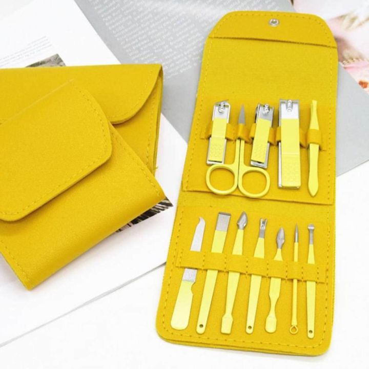 Nail%20Clippers%20Set,%2016pcs%20Manicure%20&%20Pedicure%20Tools,%20Stainless%20Steel%20Nail%20Cutter%20Kit%20for%20men%20and%20women,%20with%20Leather%20Bag,%20Travel%20Grooming%20Kit%20for%20Facial,%20Cuticle%20and%20Nail%20Care%20-%20Image%204