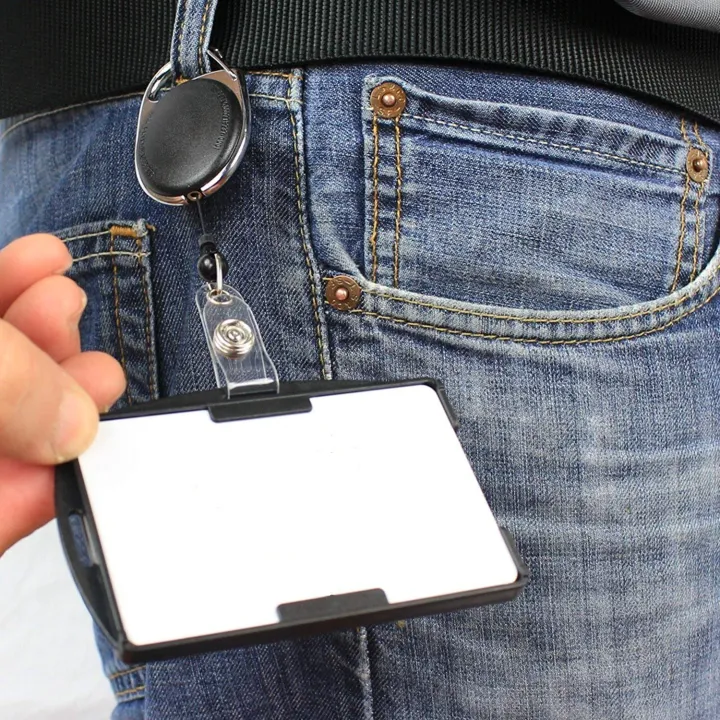 Badge%20Reel%20for%20ID%20Card%20Holder%20-Black%20-%20Image%204