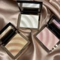 HOJO Highlighter Makeup Shimmer Powder Highlighter Palette Base Illuminator Highlight Face Contour Golden Bronzer. 