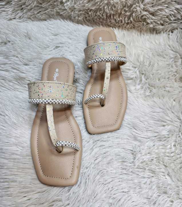 Flat%20Sandals%20For%20Women%20Fashionable%20Flat%20Shoes%20For%20Regular%20Use%20-%20Image%203