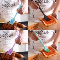 2 Pieces Silicon Oil Brush with Silicone Spatula. 