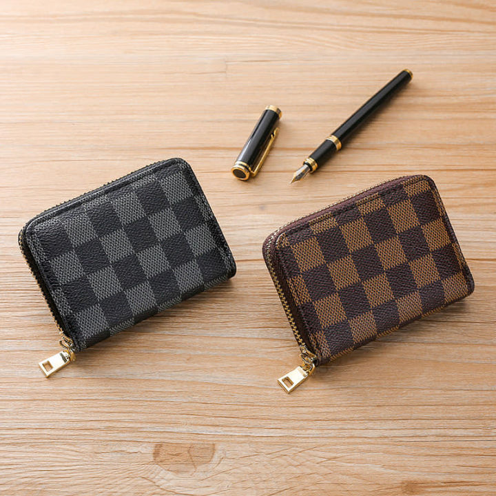 Brown%20Dedit%20Or%20Credit%20Card%20Holder%20With%20Wallet%20for%20Men%20And%20Women%20-%20Image%203