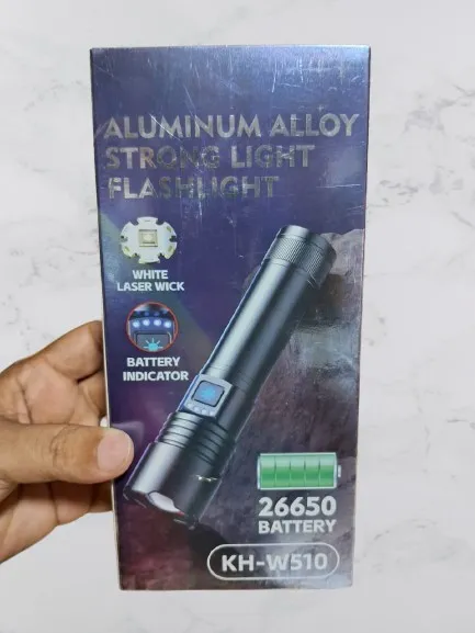 KH-W510%20Zoomable%20Super%20Bright%20Flashlight%20with%20Type-C%20Charging%20%E2%80%93%20Built%20for%20Power%20&%20Performance!%20-%20Image%203