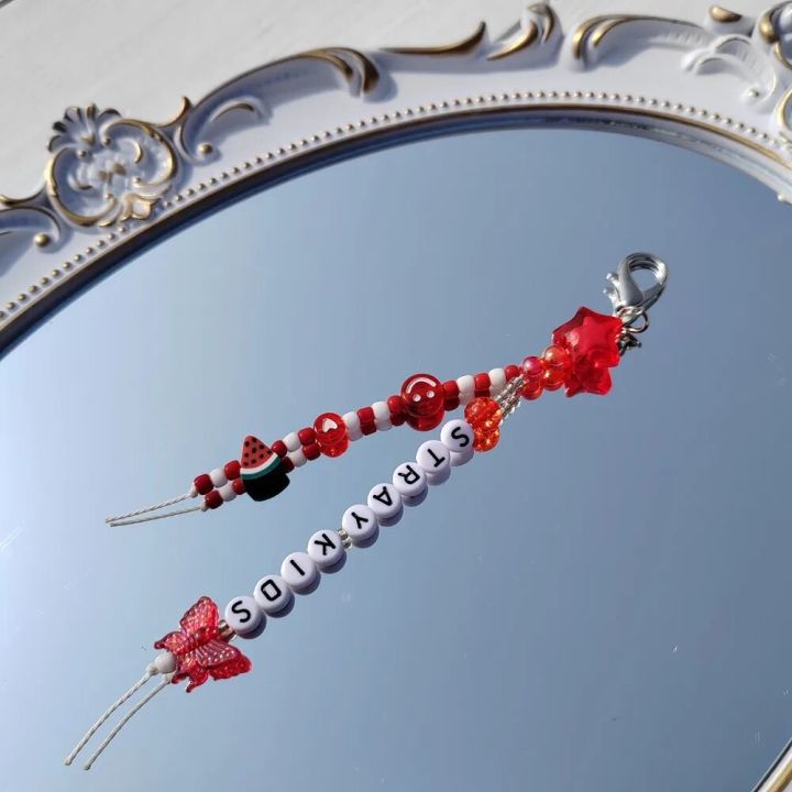 Unique%20Design%20Keychain%20Straykids%20ATEEZ%20KPOP%20Butterfly%20Beads%20Keychains%20Y2K%20Phone%20Strap%20Camera%20Hanger%20NCT%20APINK%20Gift%20Charm%20Jewelry%20-%20Image%206
