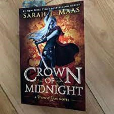 Crown%20of%20Midnight%20%20(Throne%20of%20Glass%20#2%20)%20by%20Sarah%20J.%20Maas%20(Premium%20Paper%20and%20Matte%20Cover)%20-%20Image%203