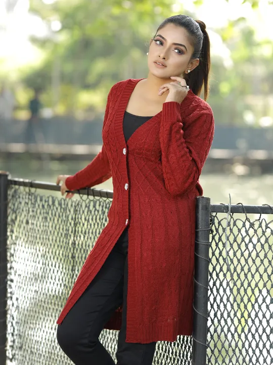 Women's%20Fashionable%20Diamond%20Cable%20Design%20%20Long%20Sweater%20-%20Image%202