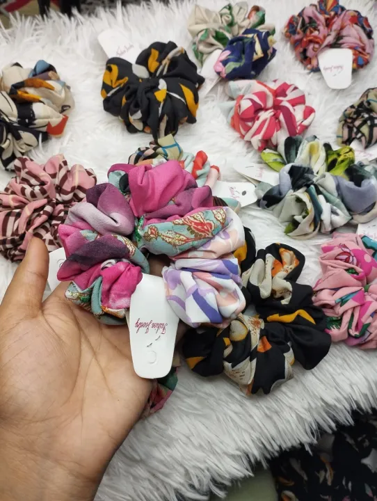 Scrunchie%20Hair%20Silk%20Band%20For%20Girls%20-%2010%20pcs%20-%20Image%202