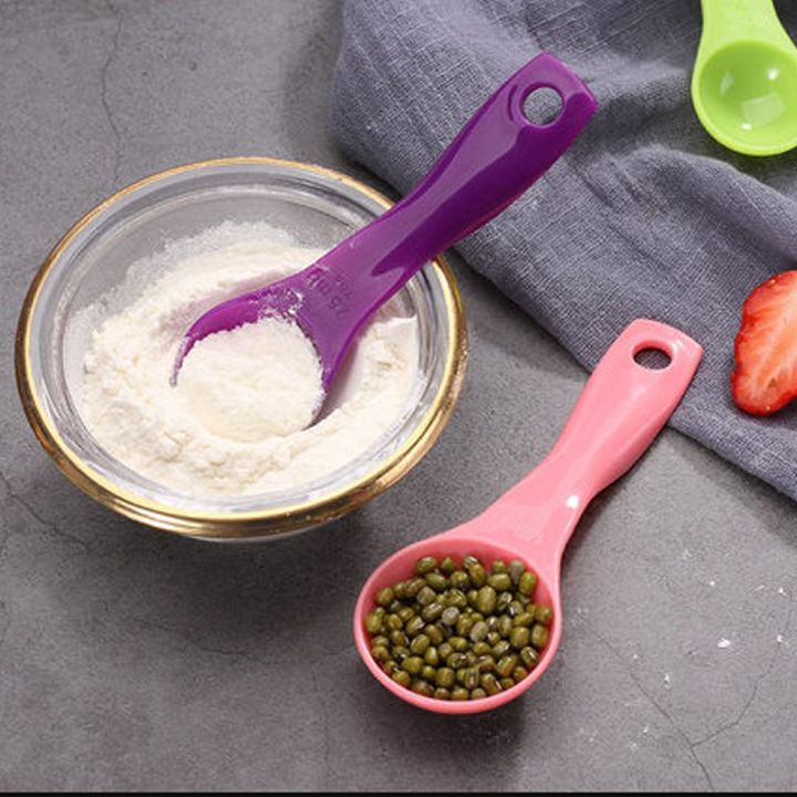 MA%205%20Pcs/Set%20Colorful%20Plastic%20Kitchen%20Measuring%20Cups%20Sugar%20Cake%20Baking%20Spoon-colorful%20-%20Image%206