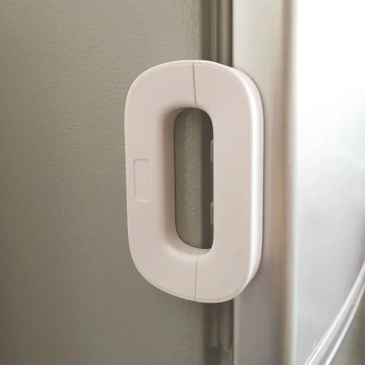 Door%20Anti-pinch%20Hand%20Furniture%20Locks%20Strap%20Care%20Products%20Cabinet%20Lock%20Safety%20Lock%20-%20Image%207