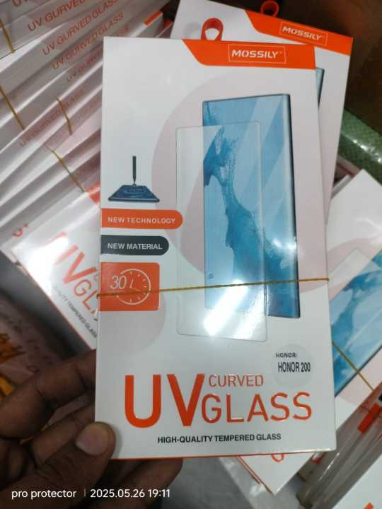 MOSSILY%20UV%20For%20Honor%20200%20&%20Honor%20200%20pro%20Curved%20Screen%20Tempered%20Glass%20Film%20Protector%20-%20Image%204