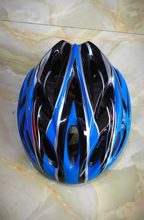 Bicycle%20Helmet%20with%20Adjustable%20Lightweight%20Mountain%20Bike%20Racing%20Helmet%20for%20Men%20and%20Women%20-%20Image%202