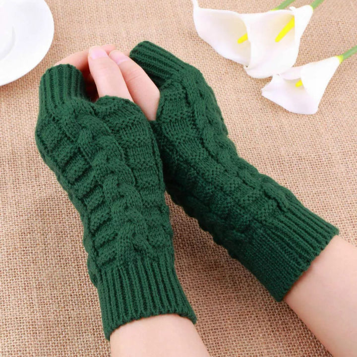 1%20Pair%20Fashion%20Women%20Faux%20Rabbit%20Fur%20Hand%20Wrist%20Crochet%20Knitted%20Fingerless%20Gloves%20-%20Image%202