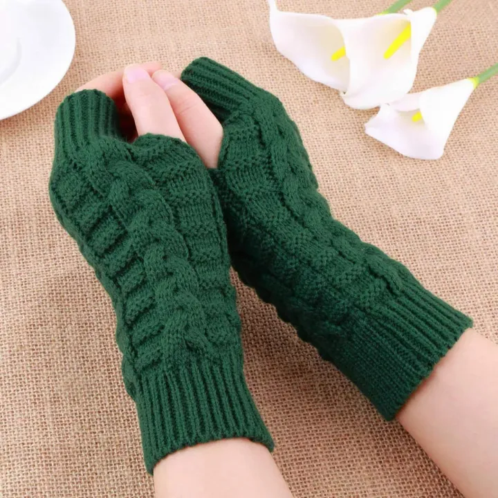 1%20Pair%20Fashion%20Women%20Faux%20Rabbit%20Fur%20Hand%20Wrist%20Crochet%20Knitted%20Fingerless%20Gloves%20-%20Image%202