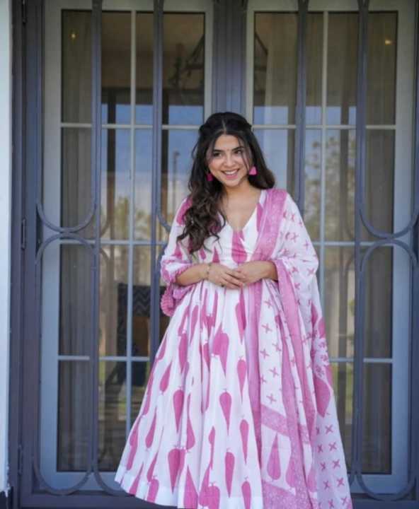 Two%20Piece%20Gown%20Collection%20-%20Image%206