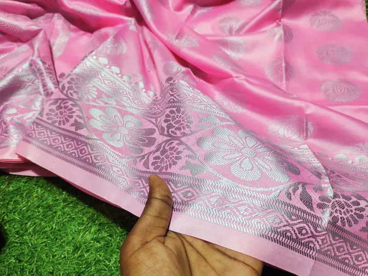 Exclusive%20Fashionable%20Saree%20Combo%20Set%20For%20Women%20Silk%20Katan%20Saree%20Combo%20Gift%20Set%20For%20Girls%20-%20Image%203