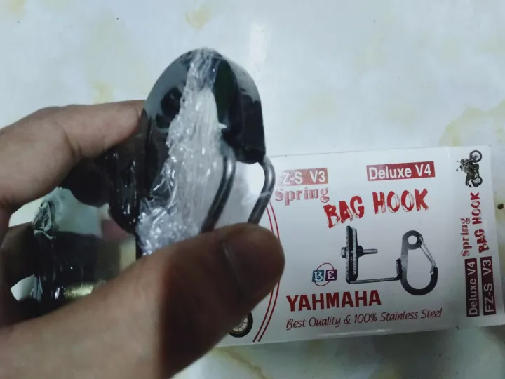 Yamaha%20FZS%20V3%20(BS6%20Engine)%20&%20FZS%20V3%20Delux%20&%20FZS%20V4%20Bike%20Spring%20Bag%20Hook,%20Stainless%20Steel%20Bag%20Hook%20-%20Image%202