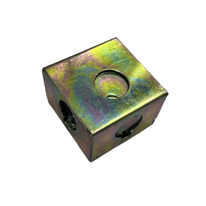 One%20Gang%20Steel%20Junction%20Box%20For%20Electrical%20Wiring%20Square%20Edge%20Yellow%20Metal%20Wall%20Mount%20Switch%20Back%201%20Part%201Gang%20-%20Image%202