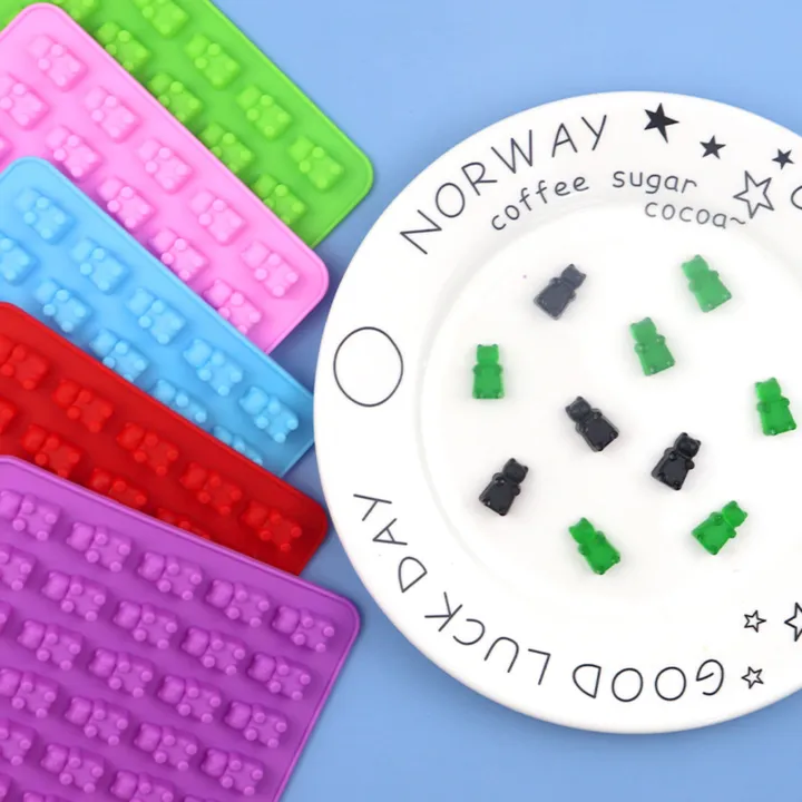 Candy%20Trays%20Reusable%20Gummy%20Bear%20Forms%20Silicone%20Mold%20-%20Image%205