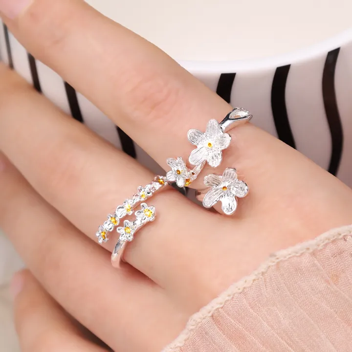 Elegant%20Simple%20Flower%20Rings%20for%20Women%20Creative%20Fresh%20and%20Engagement%20Jewelry%20Opening%20Ring%20-%20Image%202