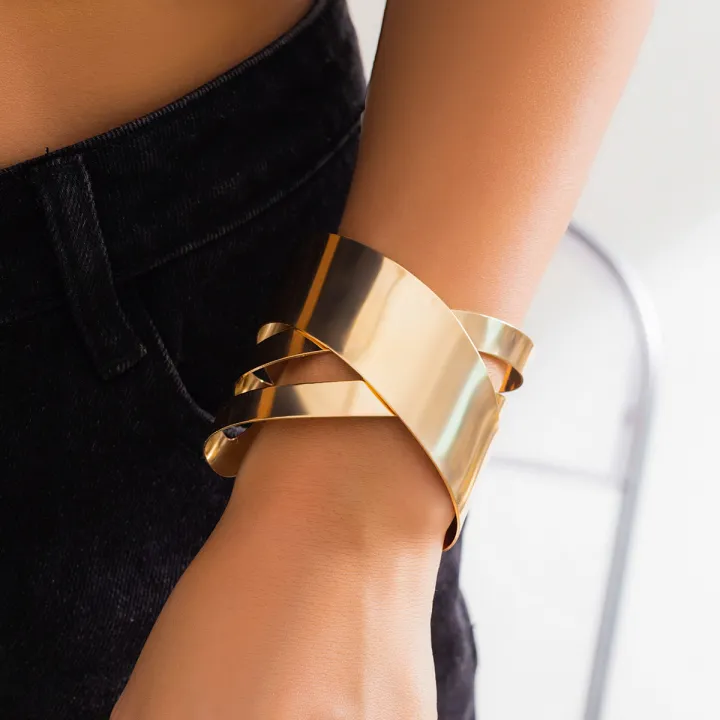 High%20Quality%20Luxury%20Opening%20Bangle%20Classic%20Cross%20Designer%20Bracelet%20Exaggerated%20Wide%20Cuff%20Bracelets%20Women%20Fashion%20Jewelry%20-%20Image%202