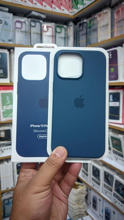 Official%20apple%20iPhone%2015%20Pro%20Max%206.7%202023%20Storm%20Blue%20Silicone%20Case%20with%20MagSafe%20-%20Image%204