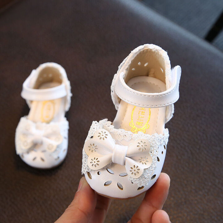 Girls'%20Half%20Sandals%20Spring/Summer%202021%20New%20Korean%20Edition%20Bow%20Princess%20Baby%20Children's%20Soft%20Sole%20Fashion%20Single%20Shoes%20-%20Image%203