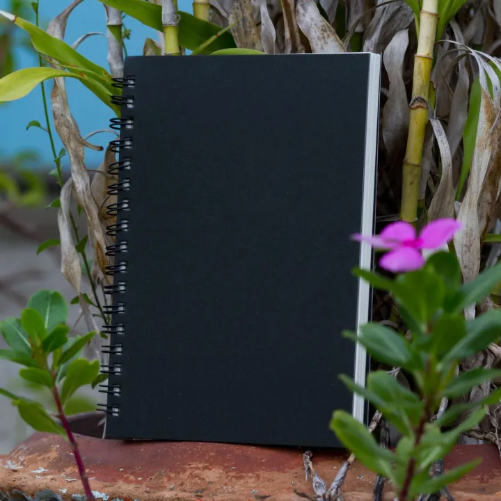 Executive%20Series%20Black%20Spiral%20Notebook%20-%20Image%205