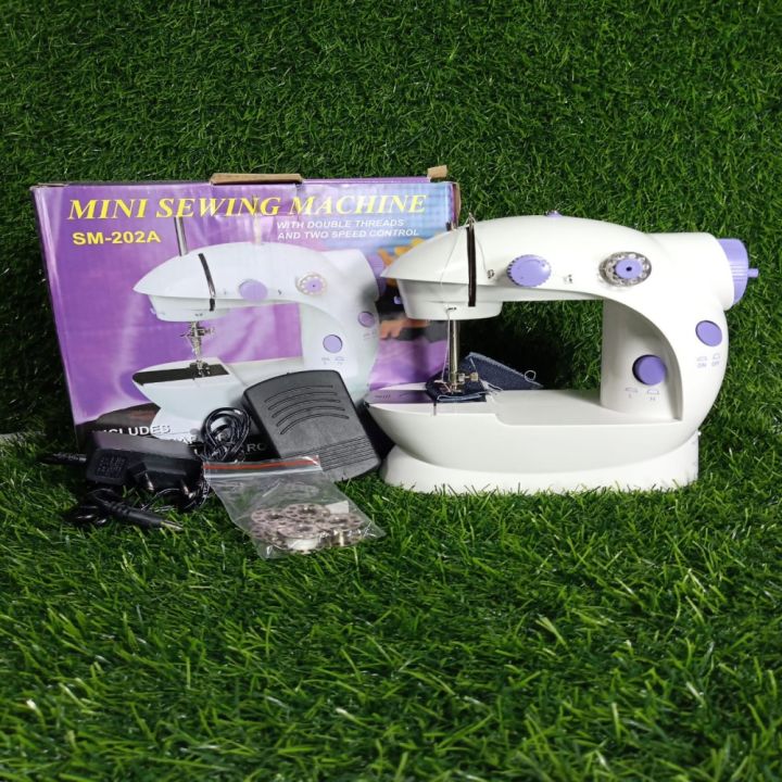 Mini%20Electric%20Sewing%20Machine%20(4%20in%201)%20-%20Image%203