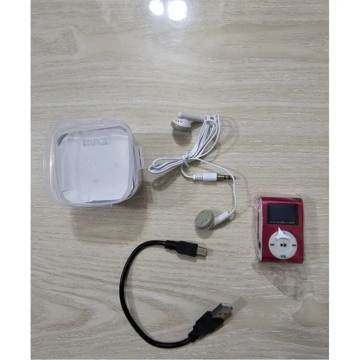 AR02%20Mini%20MP3%20Player%20With%20Display%20Pink%20-%20Image%203