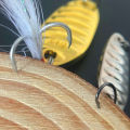 2 pcs Luya bait sequins remote cast shell spoon type iron plate sequins fake bait blood trough feather hook 5g /10g/ 20g.