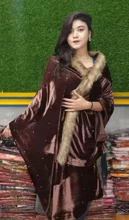 Velvet%20Shawls%20For%20Women%20Fabric%20With%20Stone%20Work%20-%20Image%202