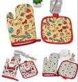 Oven Mitts & Pot Holder 2pcs/Set Heat resistant gloves Kitchen Safety multicolor. 
