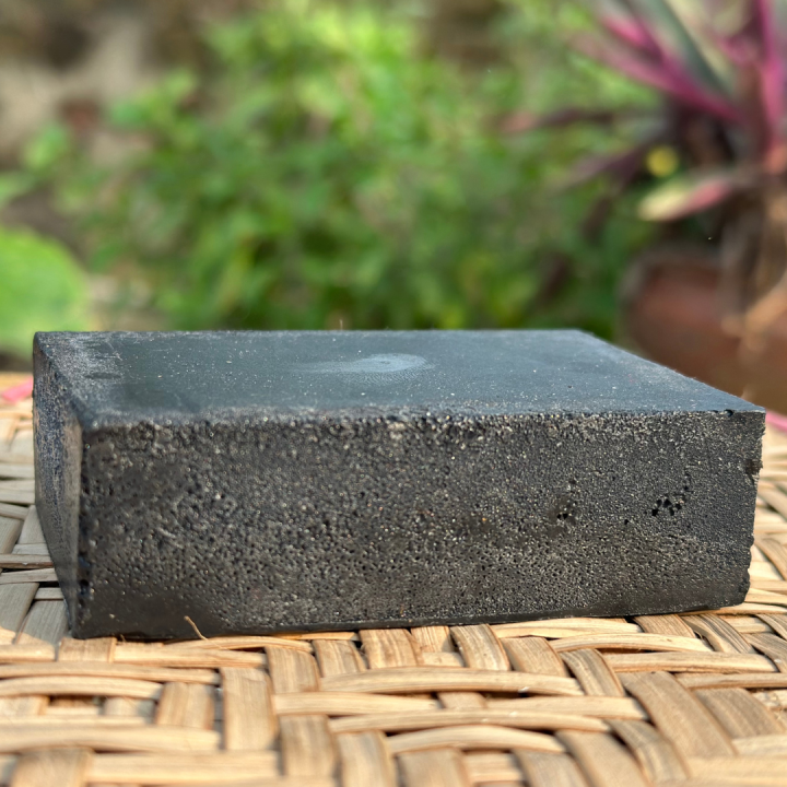Ikebana%20Charcoal%20Handmade%20Soap-%2090%20gm%20-%20Image%202